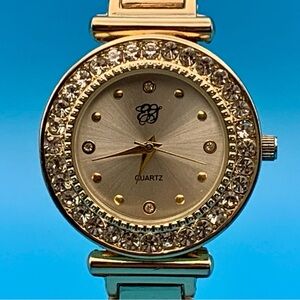 ELIZABETH TAYLOR Women’s Fashion Bracelet Wristwatch Crystal Studded Working Cnd